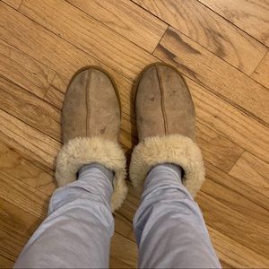 *Closet Clear Out* Ugg Slippers